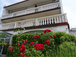 Apartmani Villa Vesna - Family house apartments Crikvenica