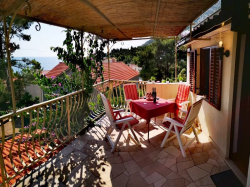 Apartmani LUČIĆ  Ivan Dolac (Otok Hvar)