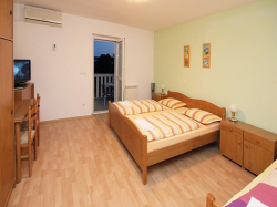 Apartmany Pansion Krivic Kaštel Gomilica