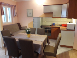 Apartmany Vivien Kustići (Ostrov Pag)