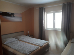 Apartmany Vivien Kustići (Ostrov Pag)