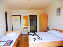 Apartmany DADO Starigrad (Paklenica)