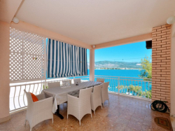 Apartmenthaus Villa Palma Arbanija (Insel Ciovo)