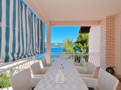 Apartmenthaus Villa Palma Arbanija (Insel Ciovo)