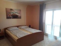 Apartmenthaus Vivien Kustici (Insel Pag)