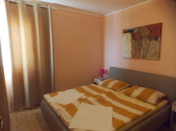 Apartmenthaus Vivien Kustici (Insel Pag)