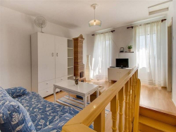 Apartmenthaus Nina Miholascica (Insel Cres)