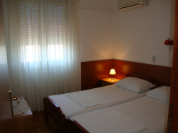 Apartmenthaus Villa Damir Petrcane