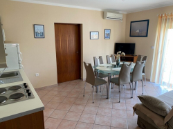 Apartmenthaus Villa Petra  Selce