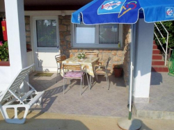 Apartmenthaus DADO Starigrad (Paklenica)