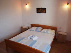 Apartmenthaus Anita Tkon (Insel Pasman)