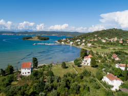 Ferienhaus Villa Kate Barotul (Insel Pasman)